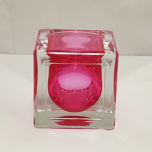 Cubed Submerged Pink Candle Holder - Picture 5 of 8